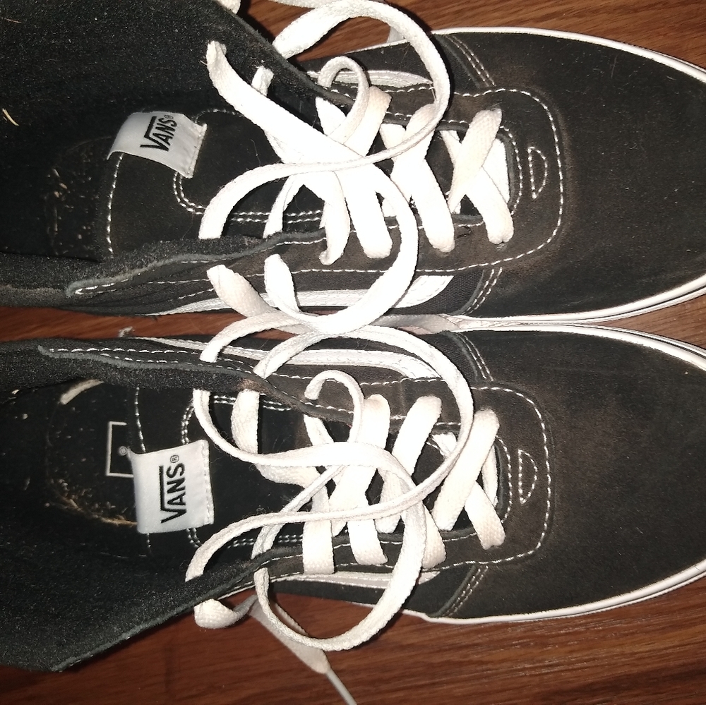 Vans - Picture 3 of 3